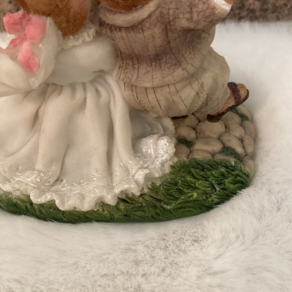 Dakin Susan Wheeler Holly Pond Hill Just Married Bunny Figurine - Picture 10 of 14
